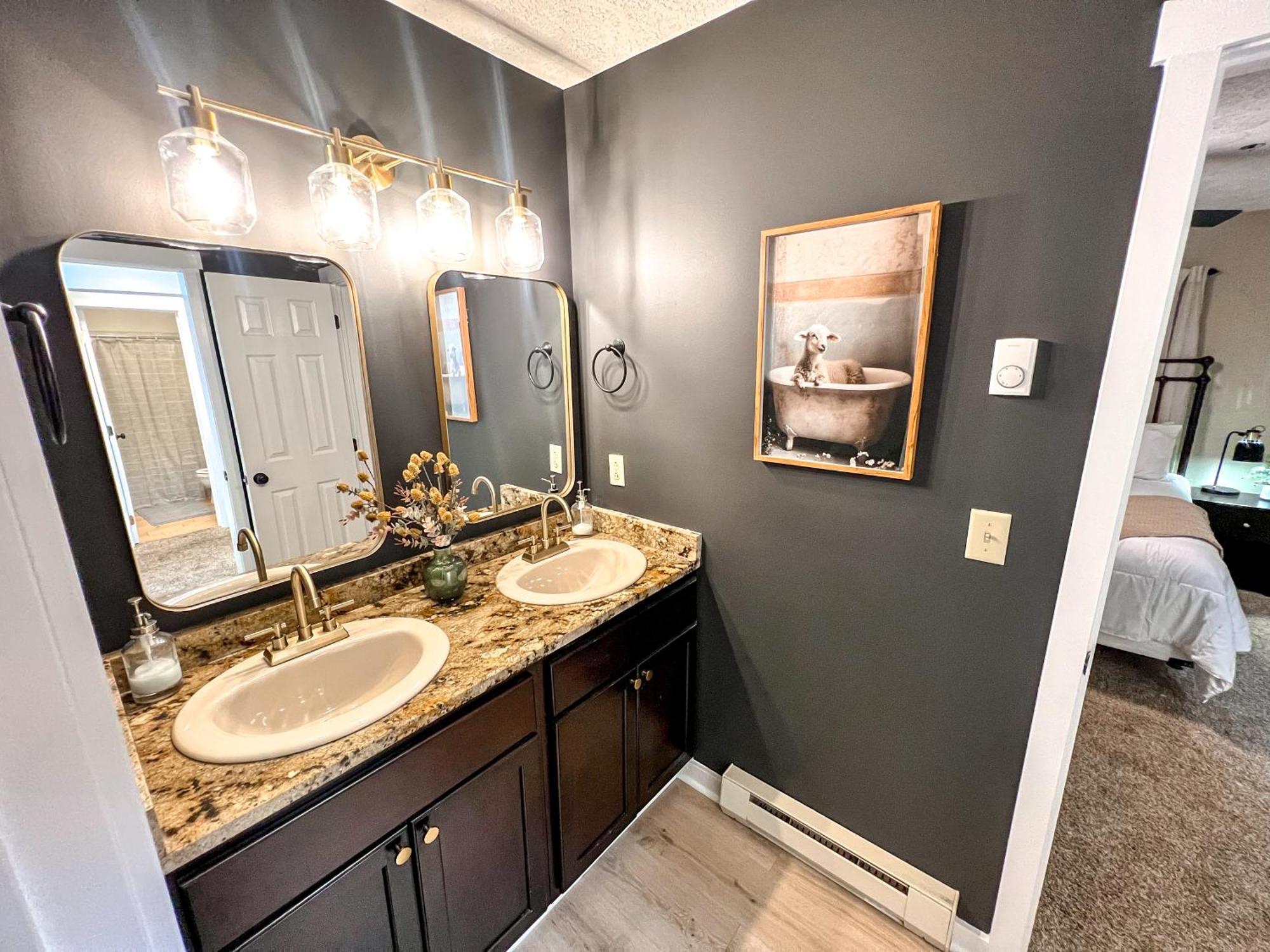 Remodeled Summit Condo At Snowshoe - Modern & Cozy Экстерьер фото