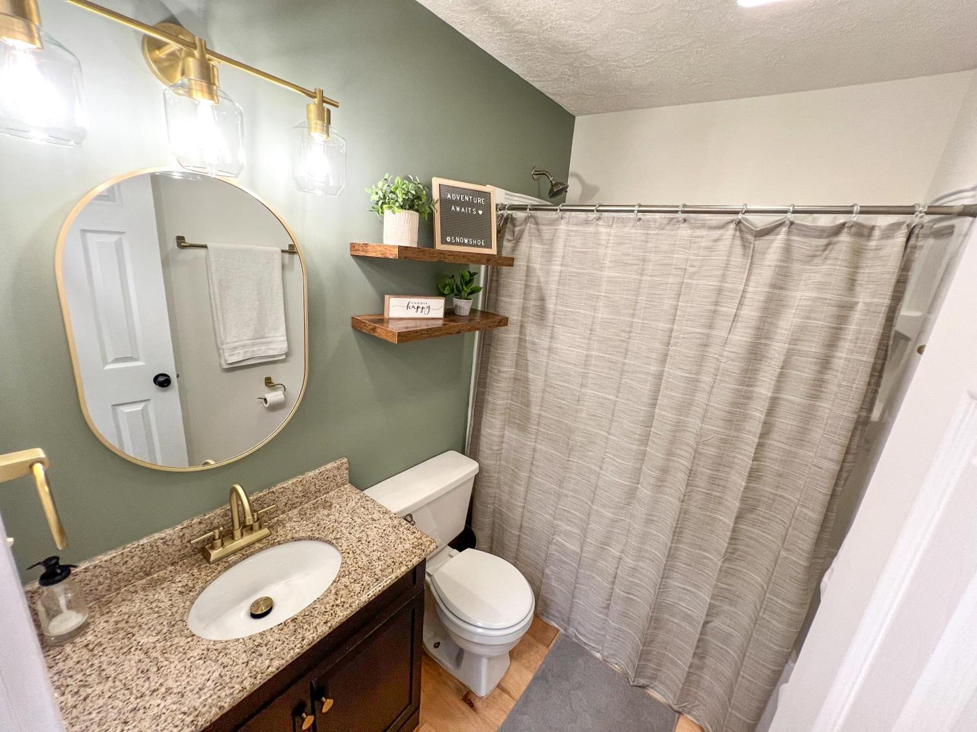 Remodeled Summit Condo At Snowshoe - Modern & Cozy Экстерьер фото